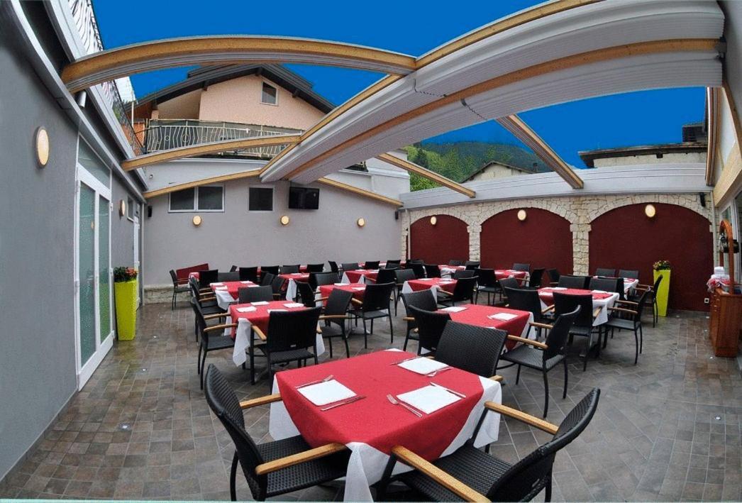 Albergo Alla Torre Caldonazzo Esterno foto