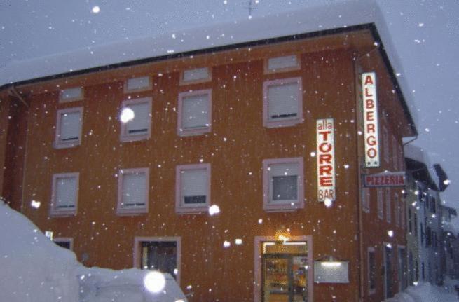 Albergo Alla Torre Caldonazzo Esterno foto