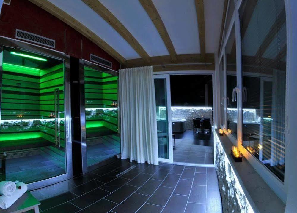 Albergo Alla Torre Caldonazzo Esterno foto